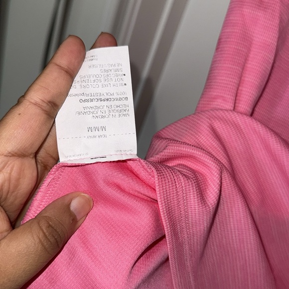 Under Armour Pink Short Sleeve Relaxed T-Shirt M NWT - Picture 7 of 7